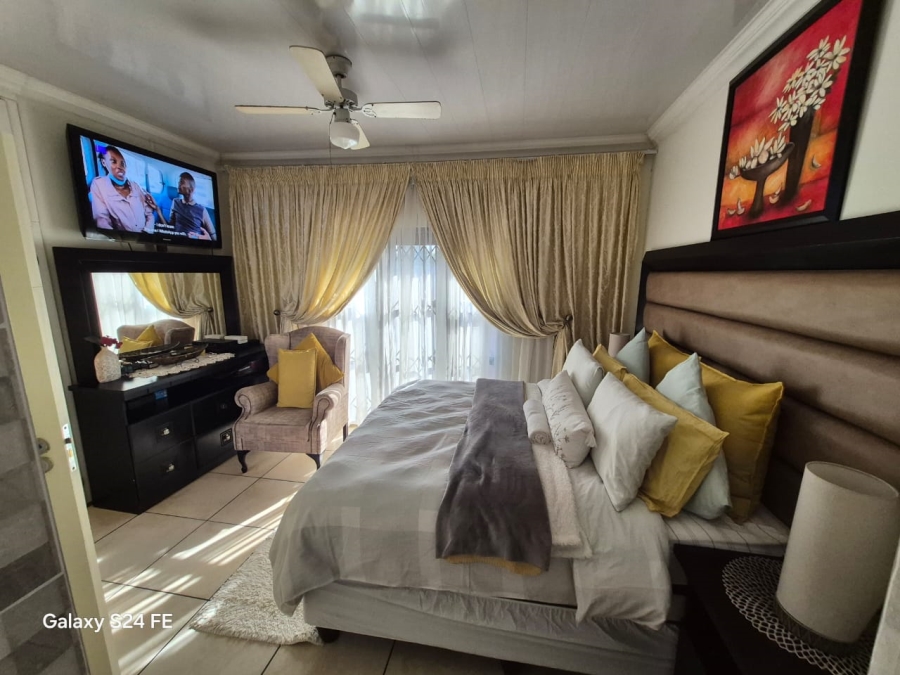 3 Bedroom Property for Sale in Rustenburg North North West